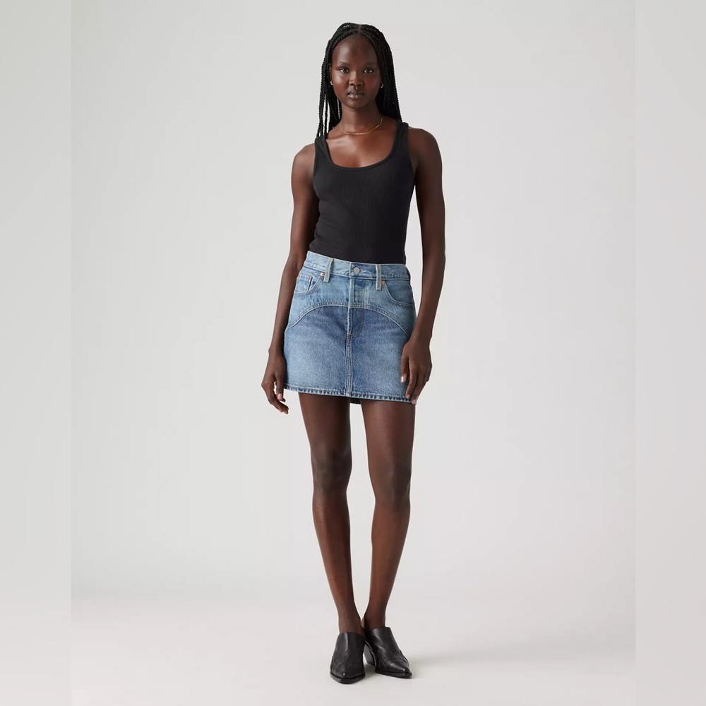 Levi’s Premium Western Icon Skirt - Size 26 NWT